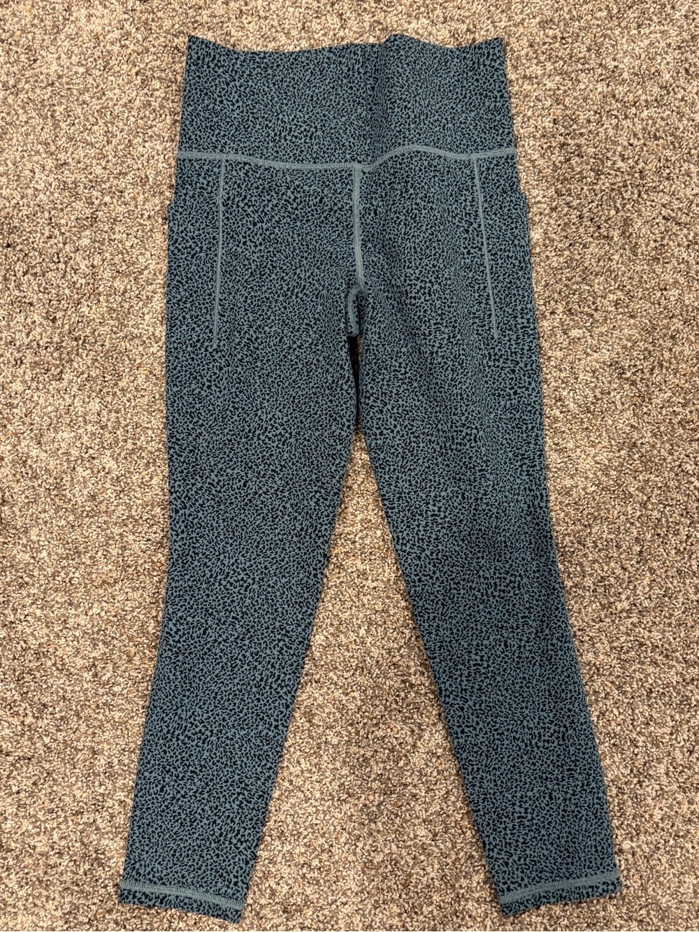 Athleta Salutation Stash II Textured Tight - Blue Leopard Pattern